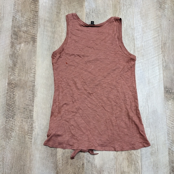 Express Sleeveless Active Top "You're my person" Front Knot - Picture 4 of 6